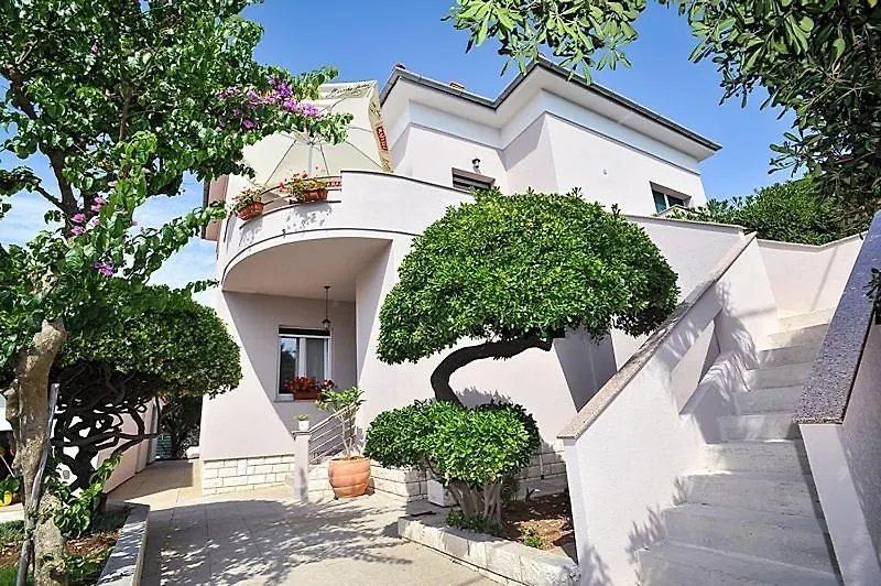 Apartment In Poljana With Sea View, Terrace, Air Conditioning, Wifi 3617-1 0*, Poljana (Ugljan)